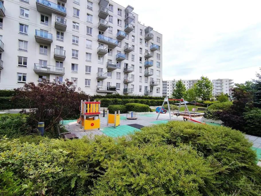 Modern, Spacious With Garage And Balcony * Warschau