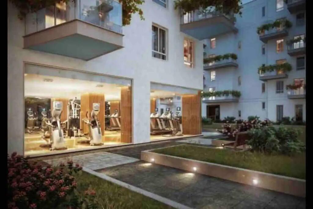 Apartment Modern, Spacious With Garage And Balcony
